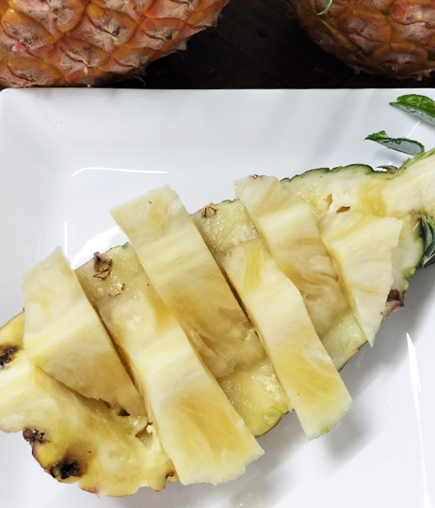 沖縄石垣島産パイナップル おしゃれな切り方をご紹介します♪